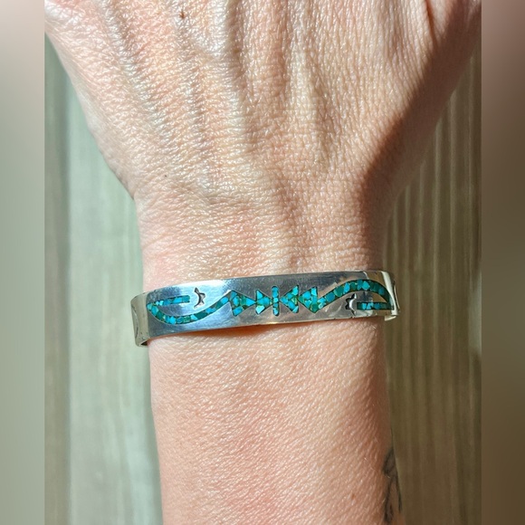 Navajo Designer Signed J Tom Sterling Silver Turquoise Inlay Cuff Bracelet - Picture 7 of 7